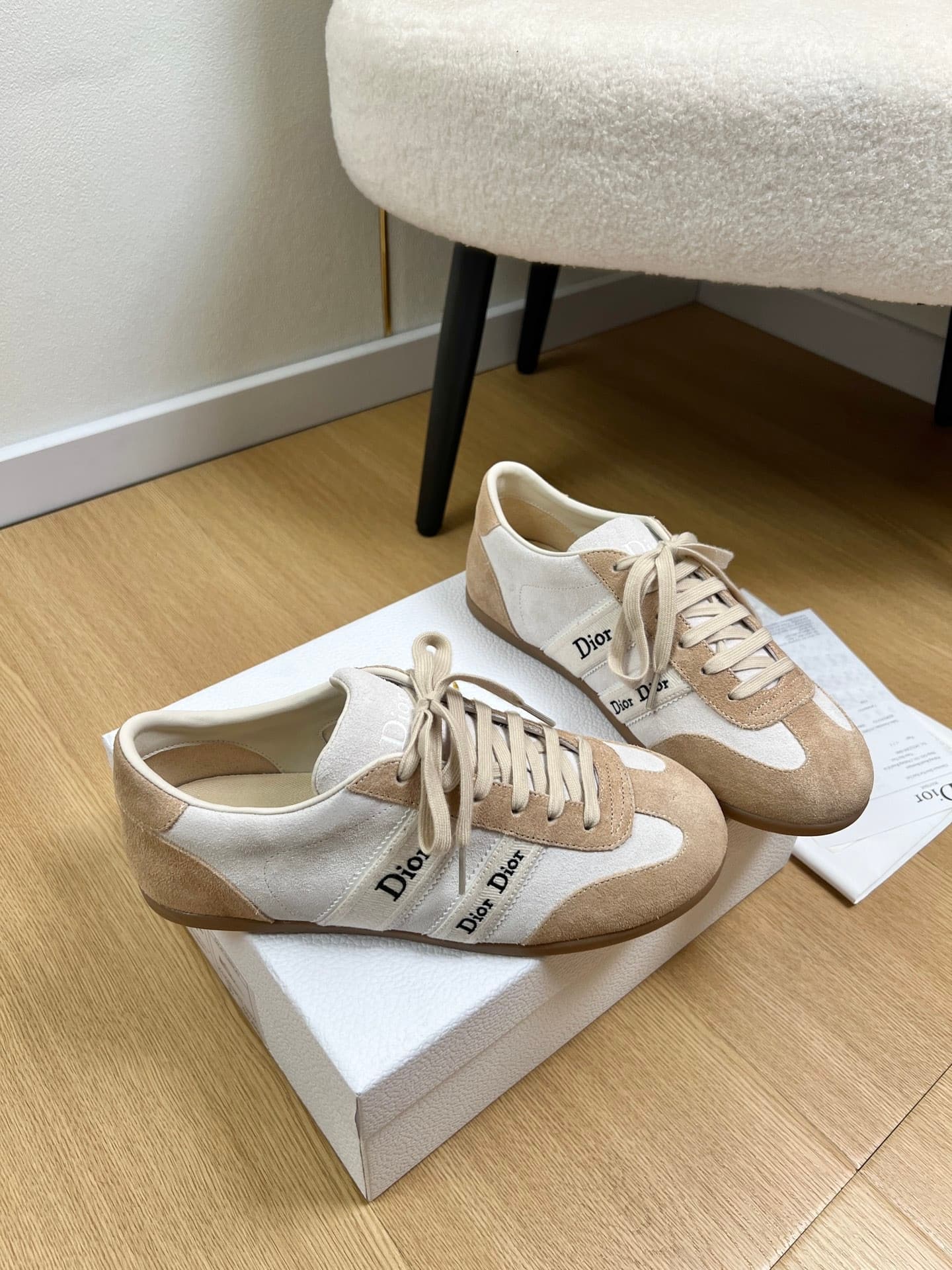DR Ribbon Sneaker