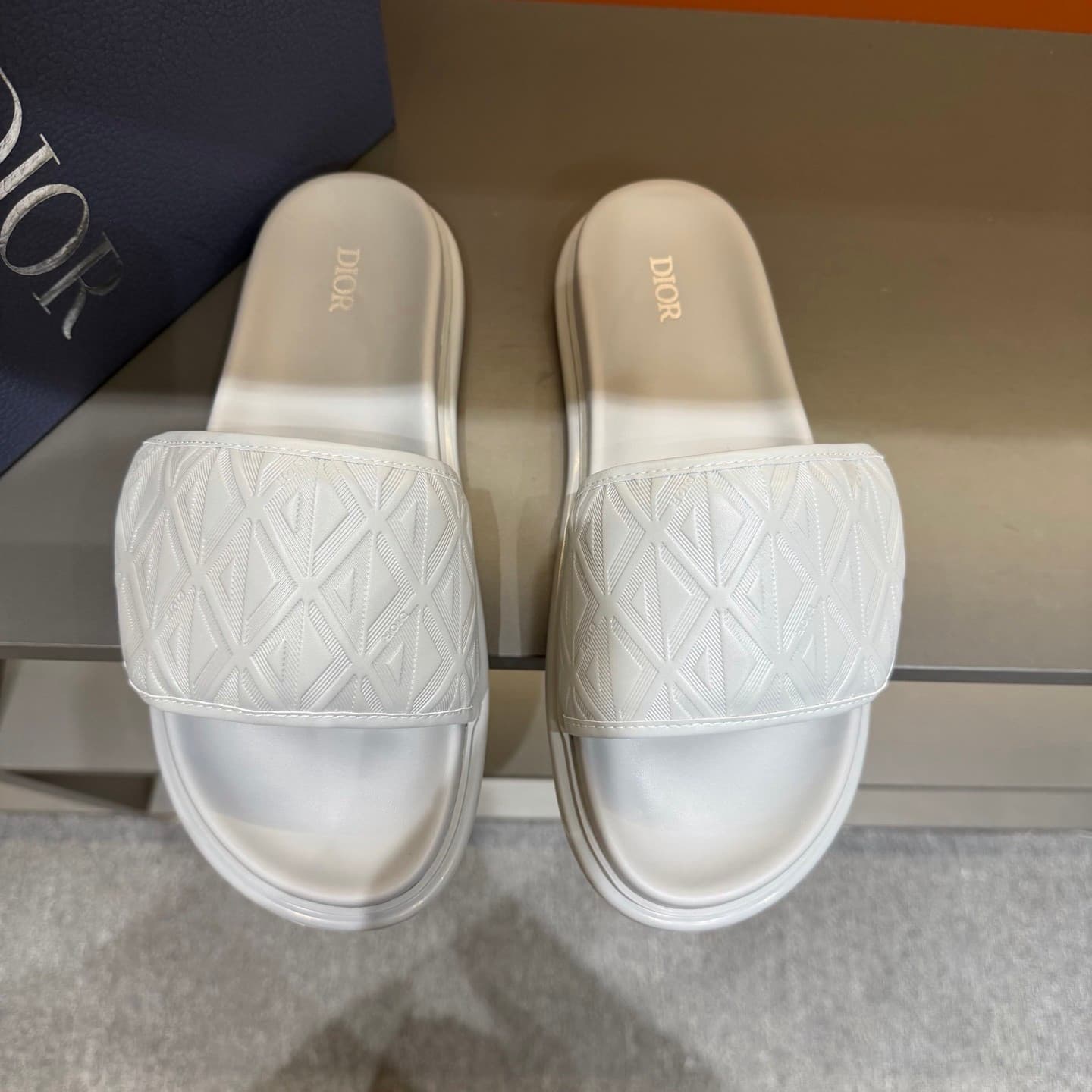 DR Slipper