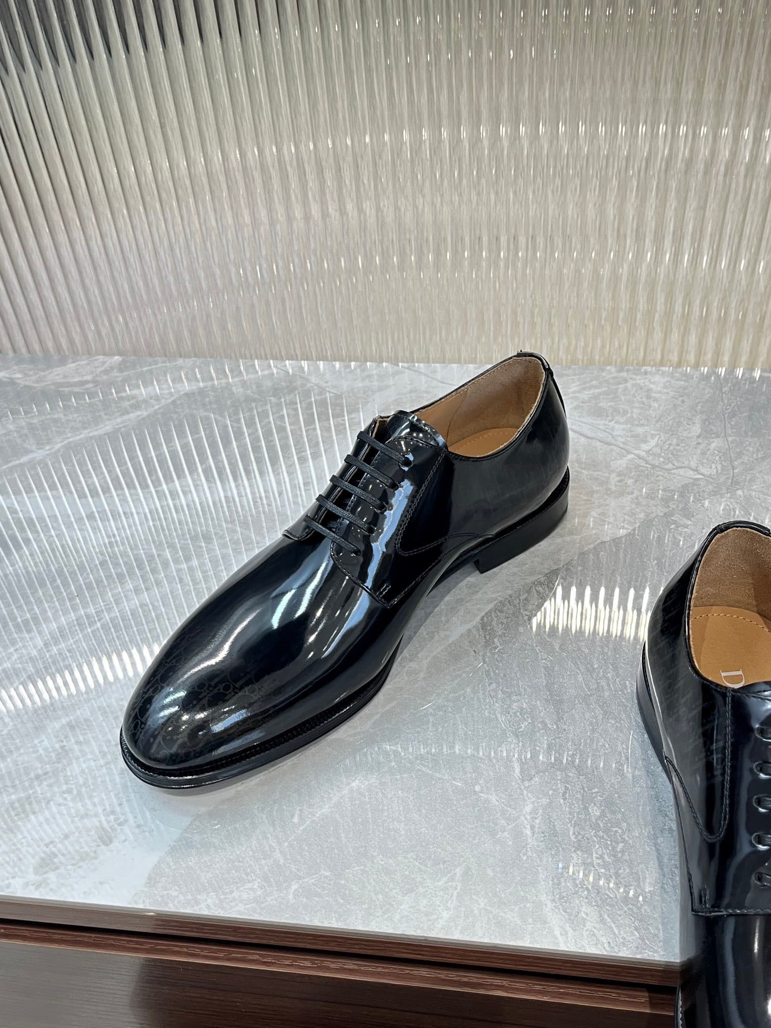 DR Leather shoes