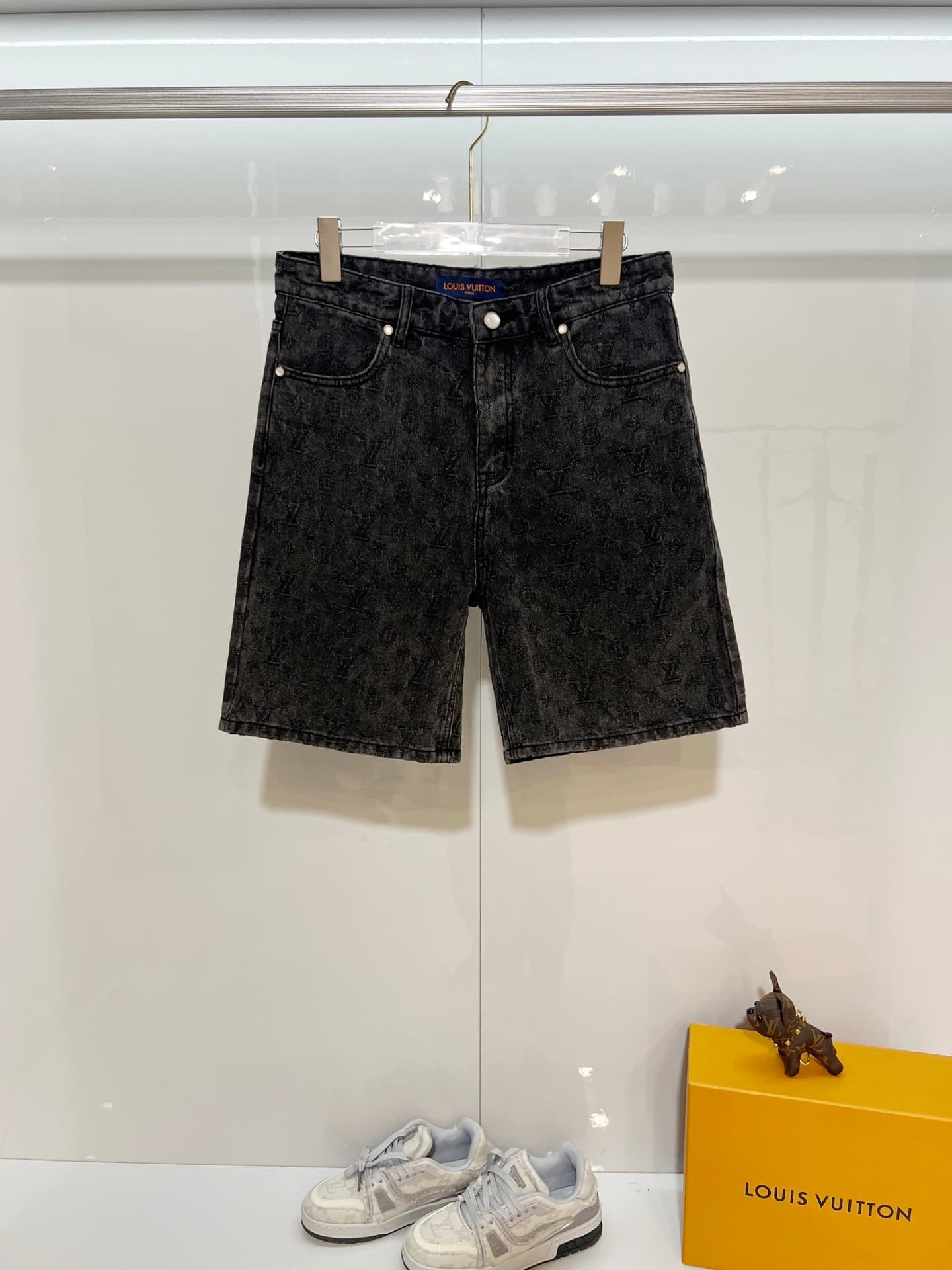 L X V Jeans Shorts