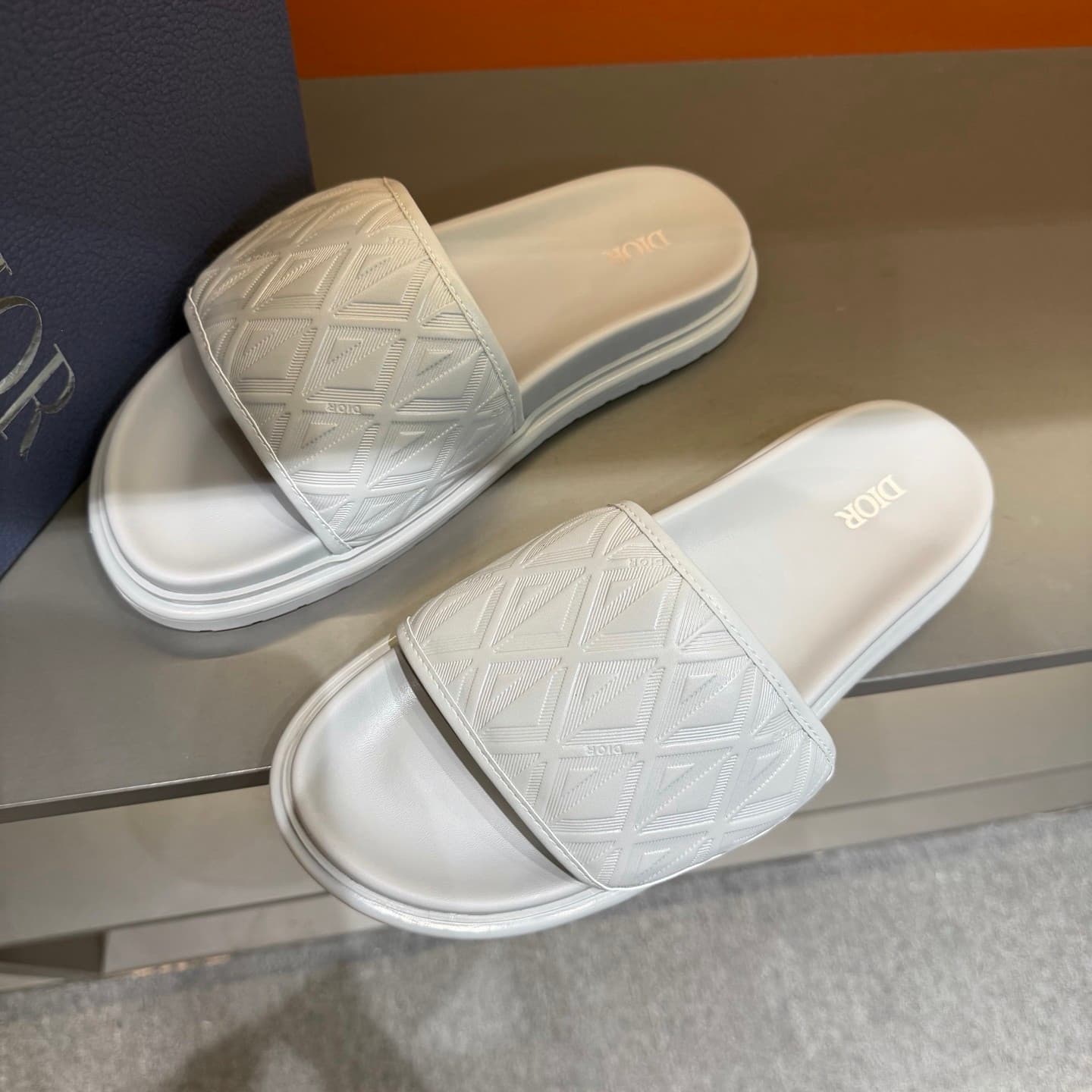 DR Slipper