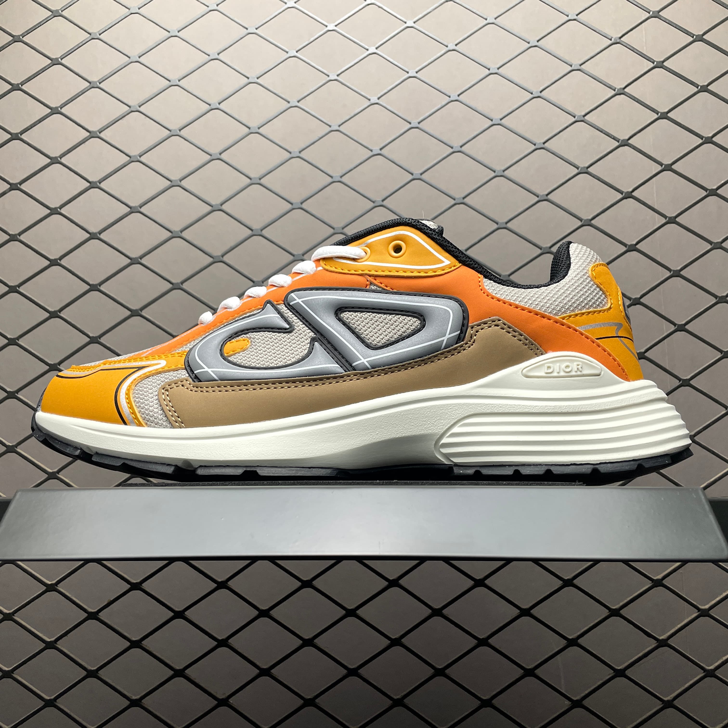 DR b30 sneaker