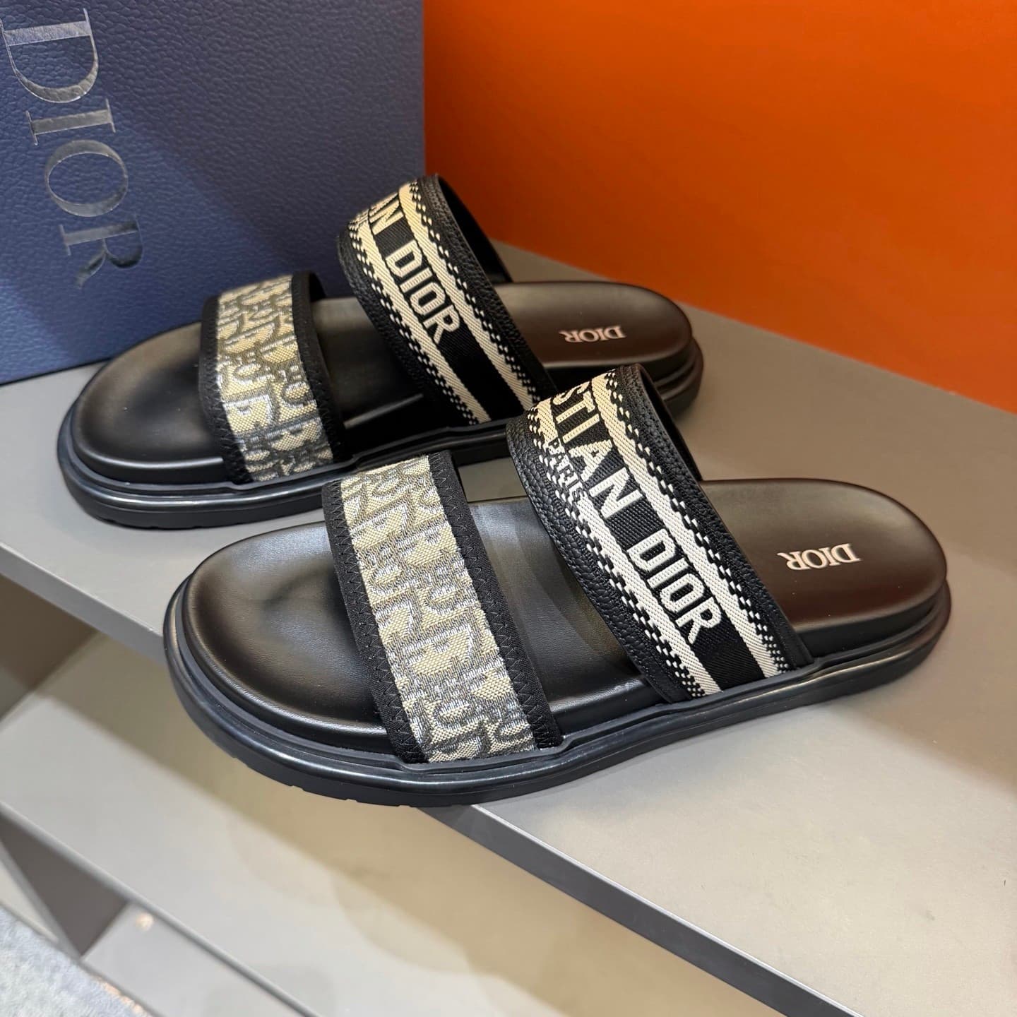DR Slipper