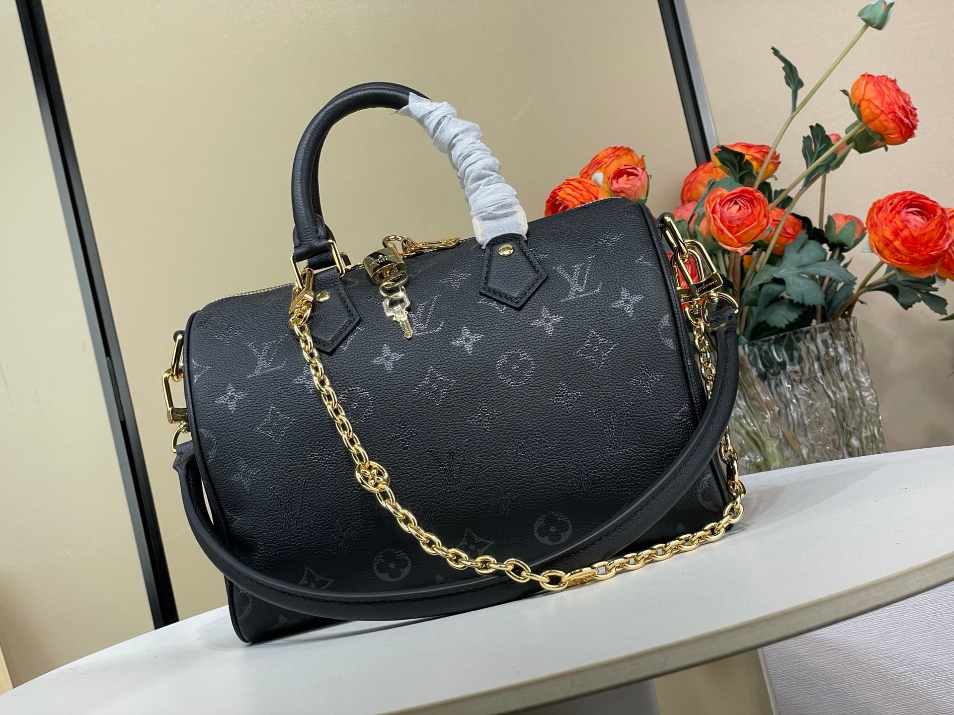 L X V Keepall Bandoulière 25 M26486 Size:25*18*13CM