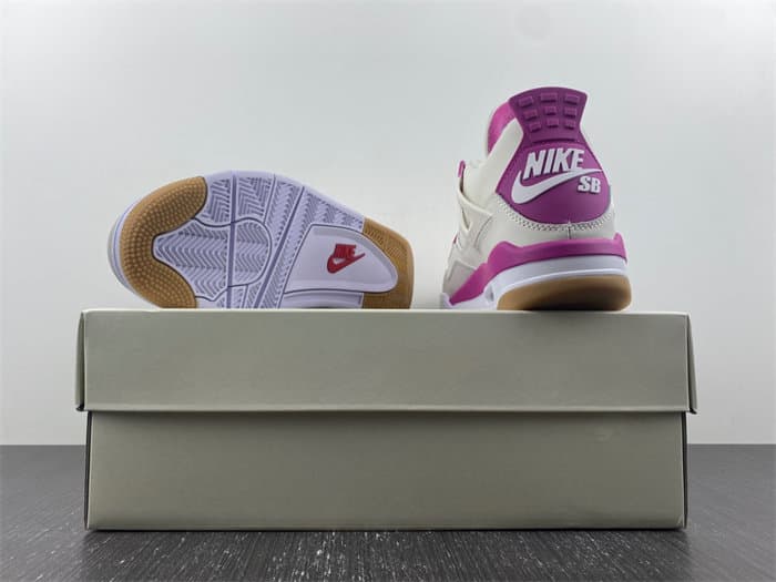 NK SB x Air JRD 4 DR5415-106