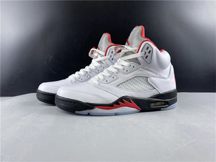 JRD5 Fire Red Silver Tongue DA1911-102