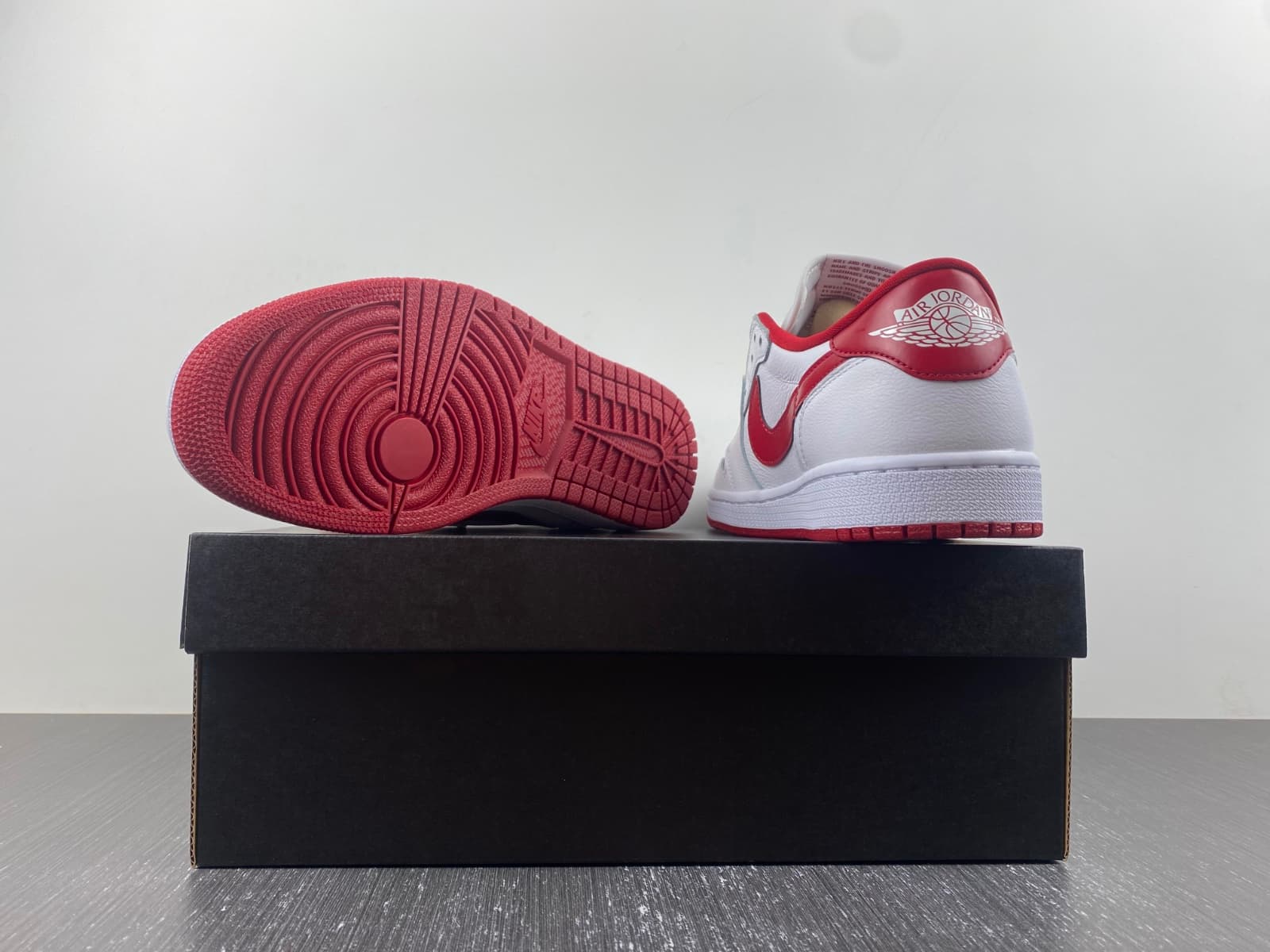 JRD 1 Retro Low White Varsity Red 705329-101