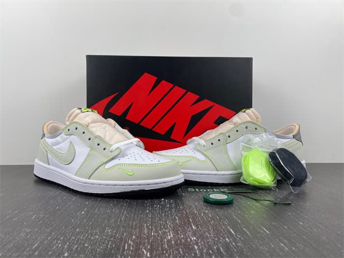 JRD 1 Retro Low White Ghost Green Black DM7837-103