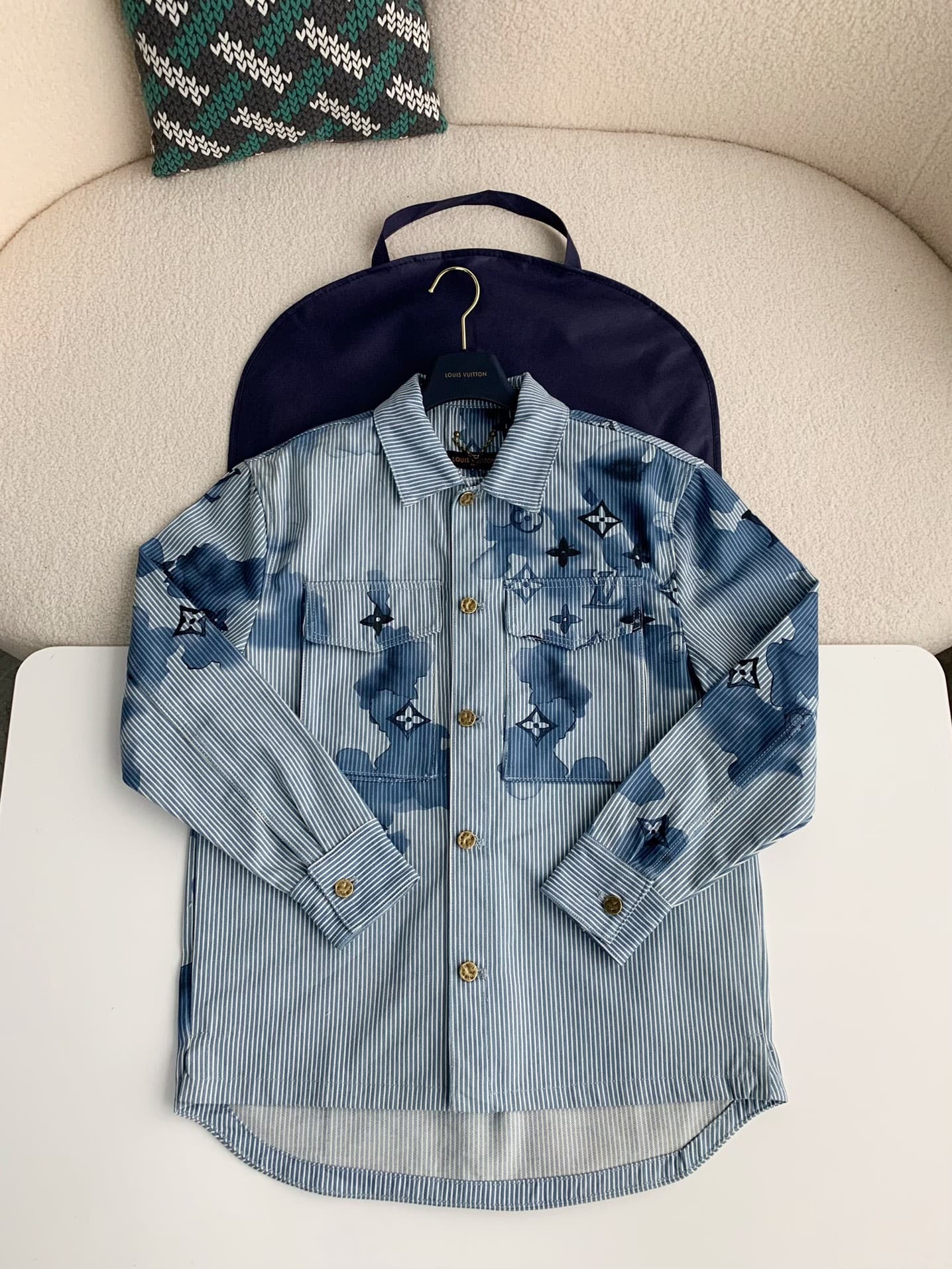 L X V Shirts