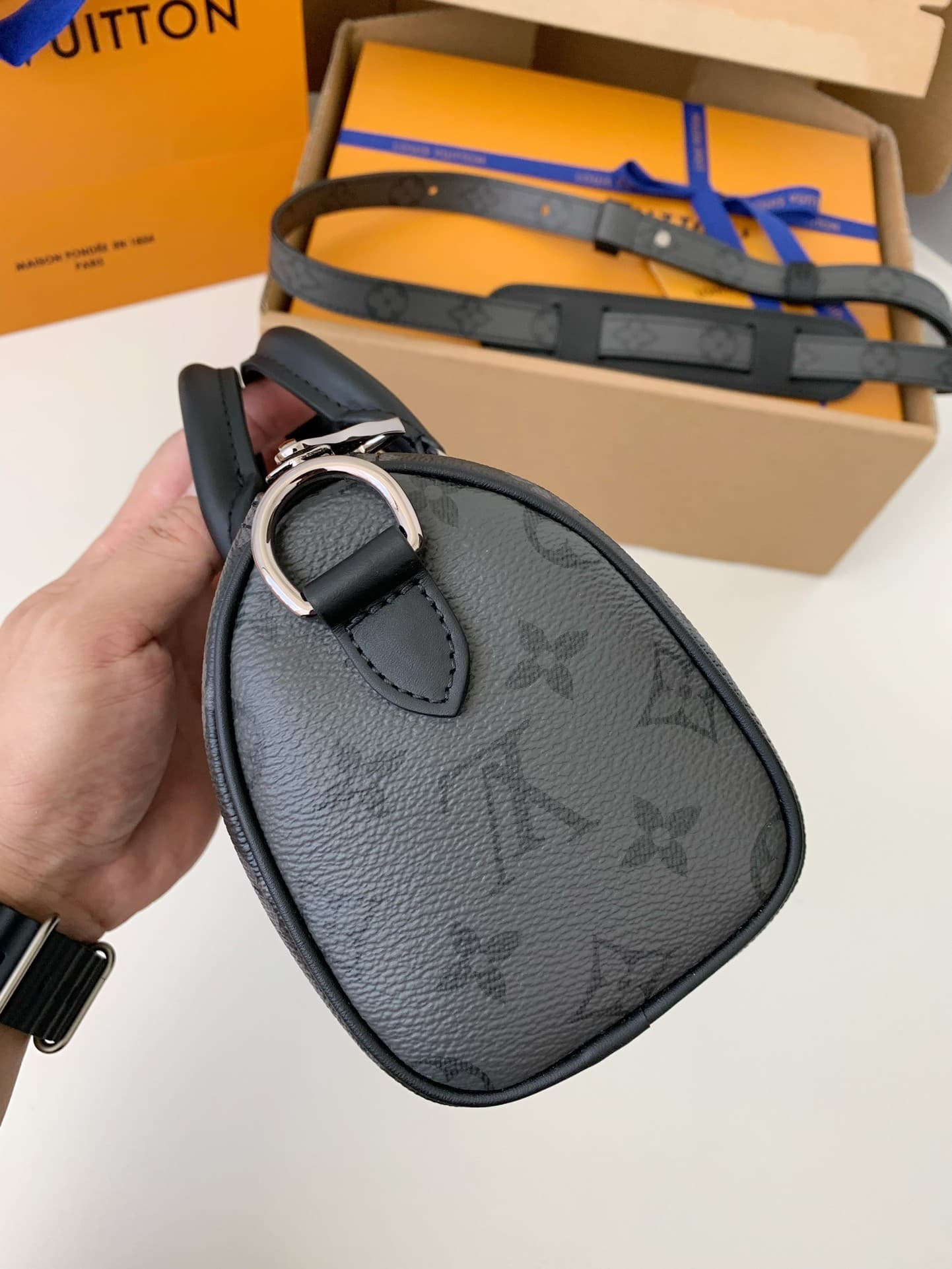 L X V City Keepall xs 21*12*9cm
