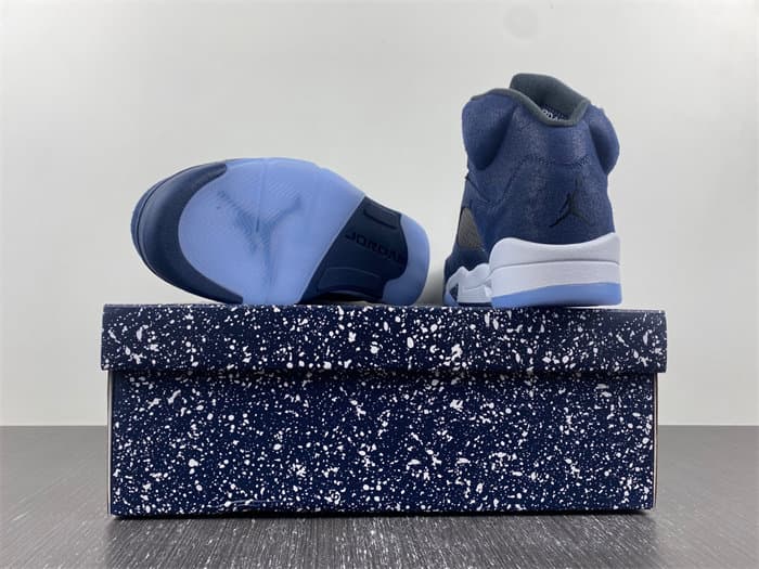 Air JRD 5 “Midnight Navy” FD6812-400