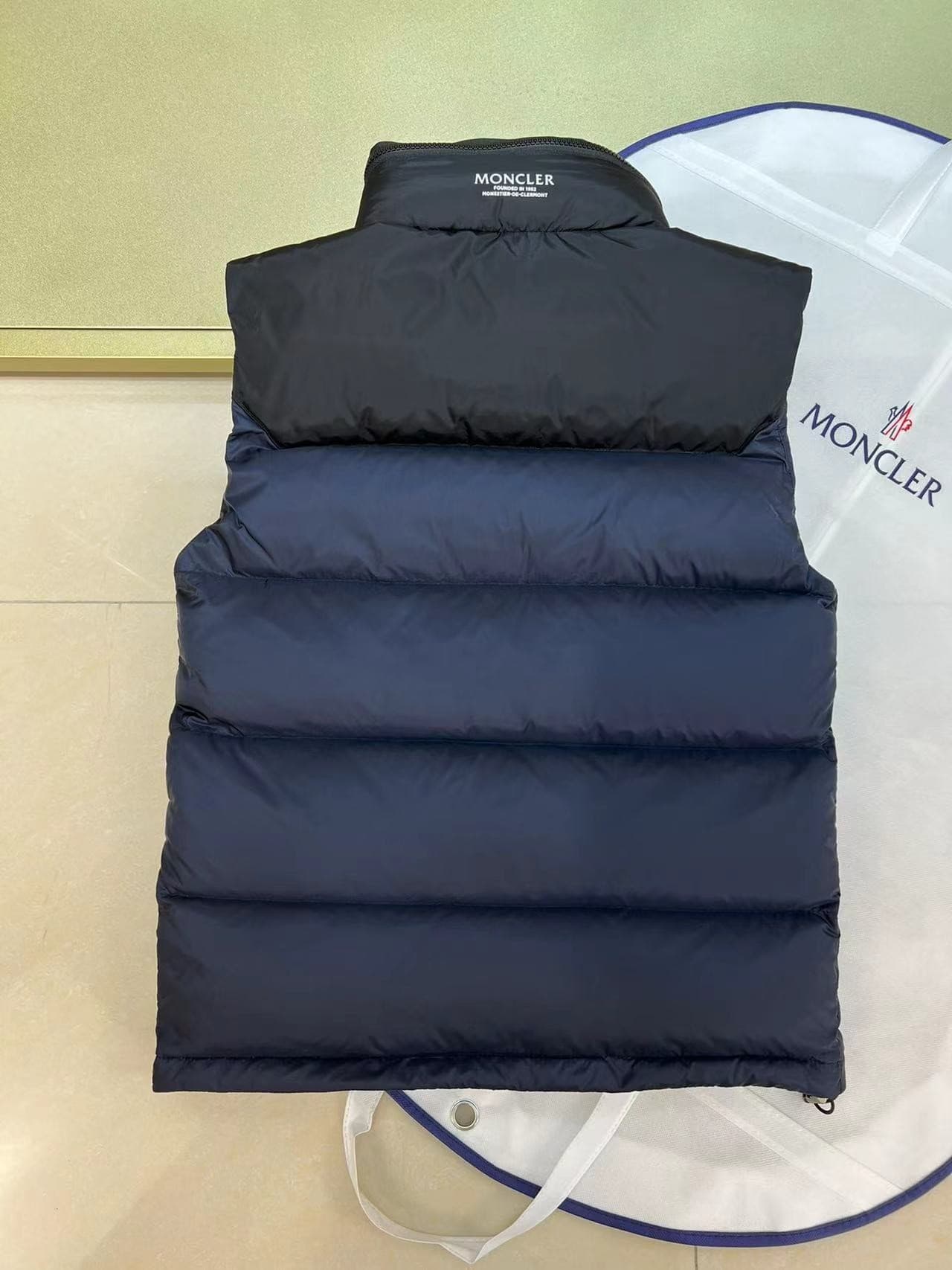 MONC Fraent Opys autumn and winter new vest