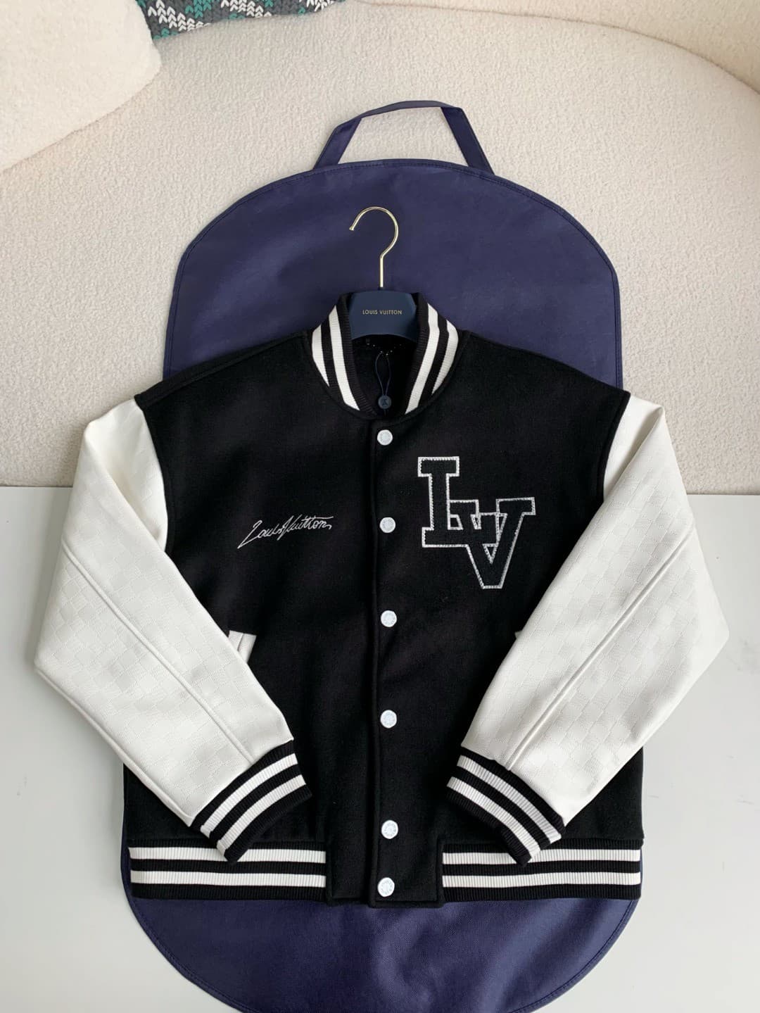 L X V Faux leather patchwork sl eeve baseball uniform