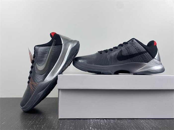NK Kobe 5 DB4796-004