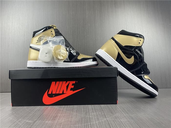 JRD1 Retro NRG Patent Gold Toe 861428-007