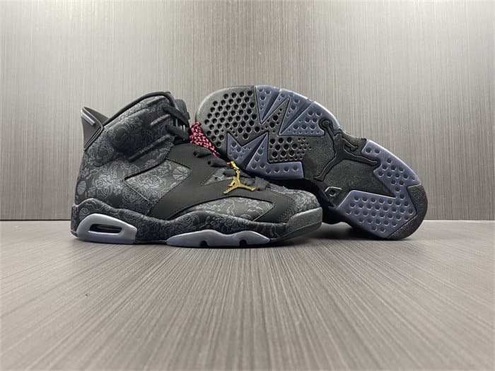 JRD6 SD Triple Black DB9818-001