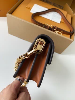 L X V DAUPHINE EAST WEST handbag M46757, size: 21*12*5cm