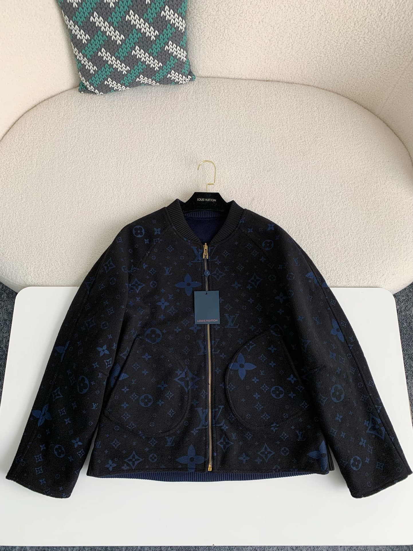 L X V Jackets