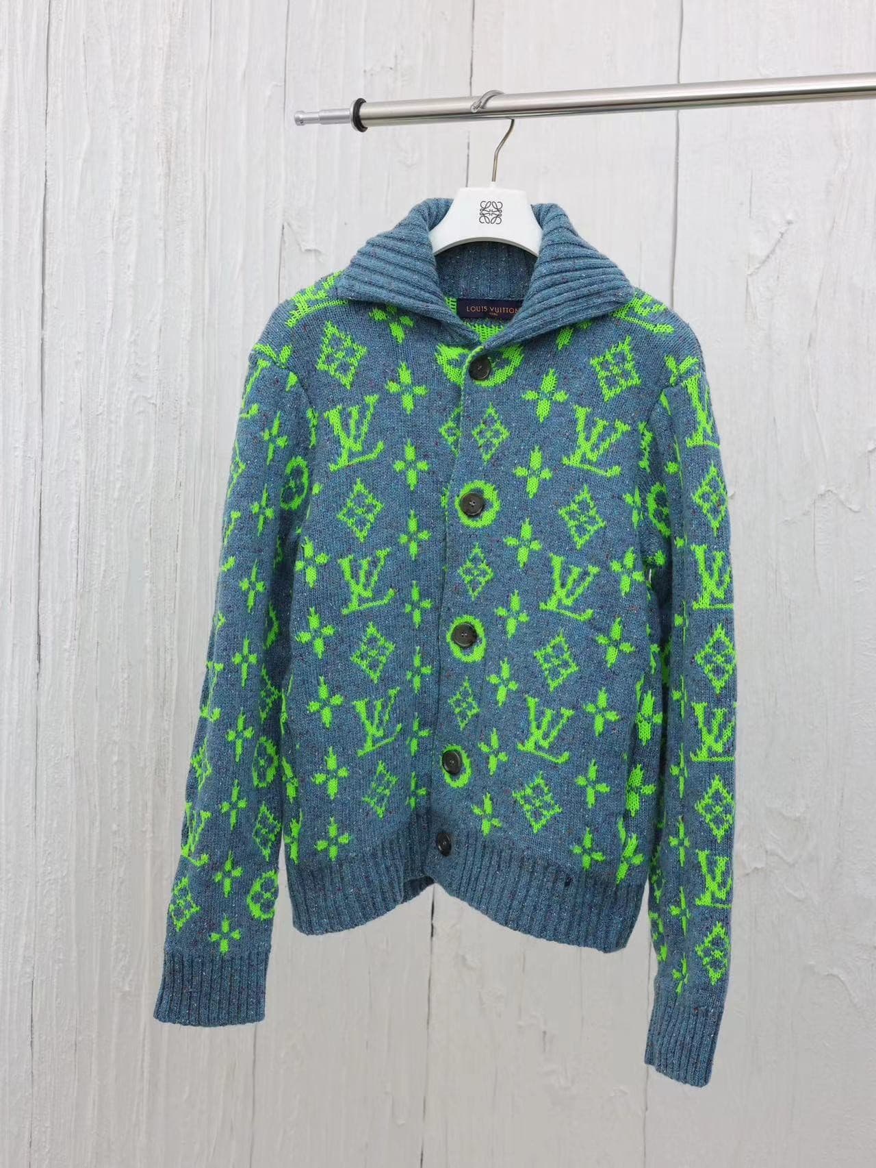 L X V 24 new colorful yarn full print hooded cardigan