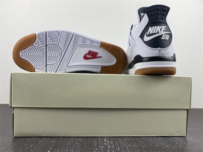 NK SB x Air JRD 4 DR5415-100