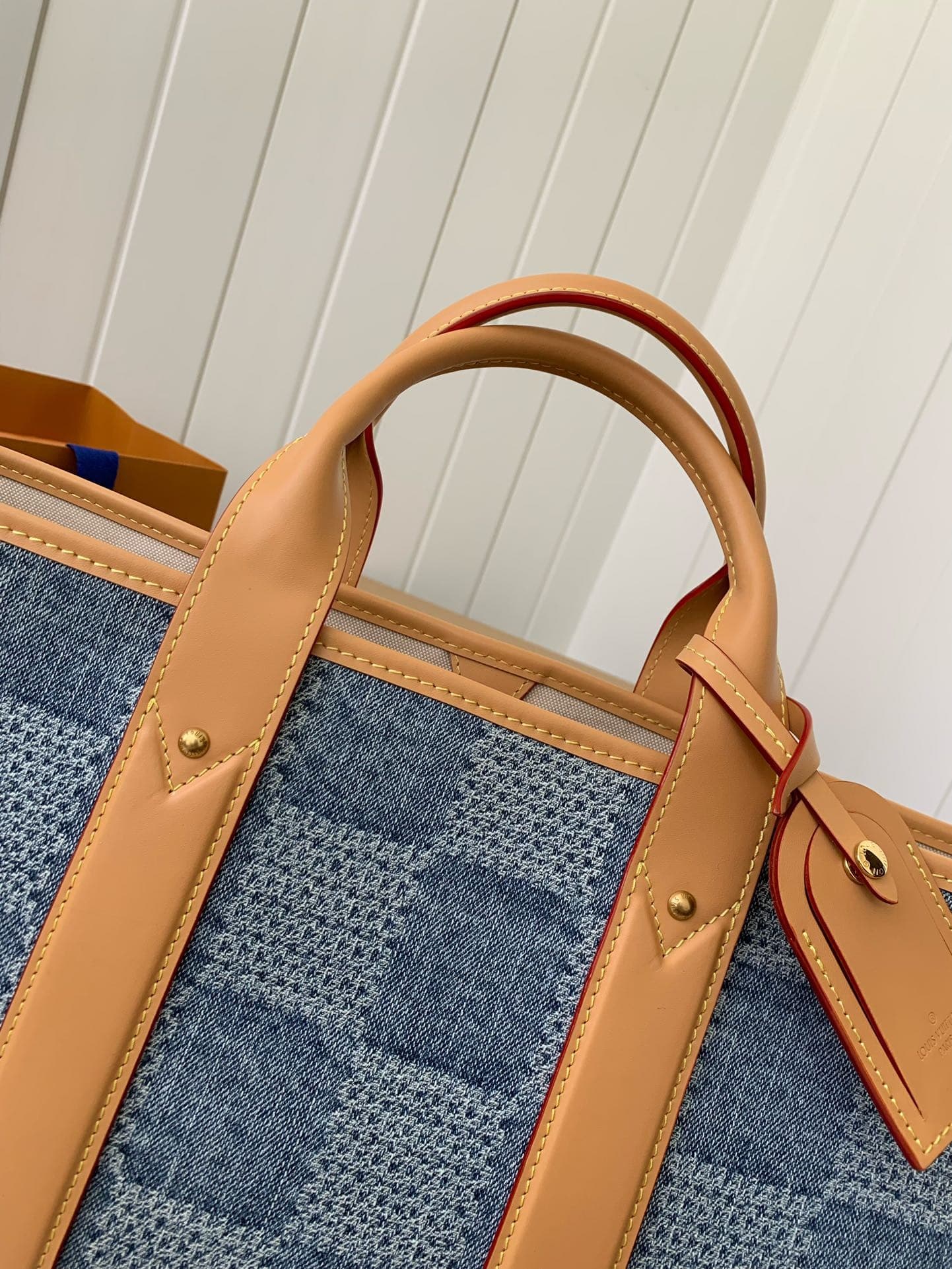 L X V New Weekend TOTE tannin jean bag N40702 Size:43*34*17.5cm