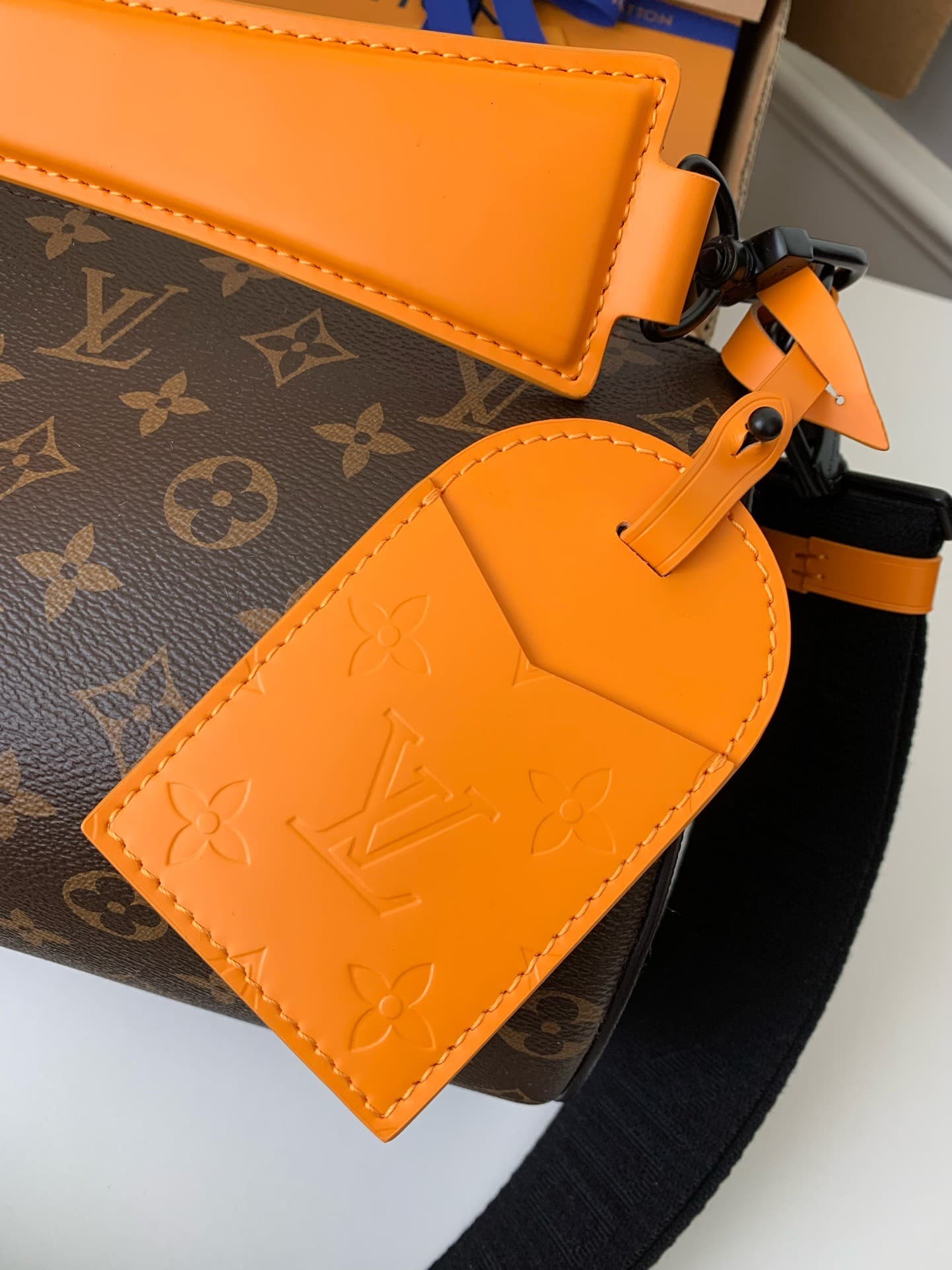 L X V SOFT POLOCHON 33*17*17cm