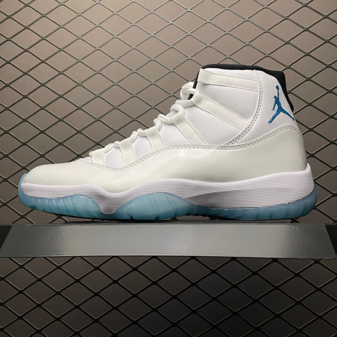 JRD 11 Retro Legend Blue (2024)
