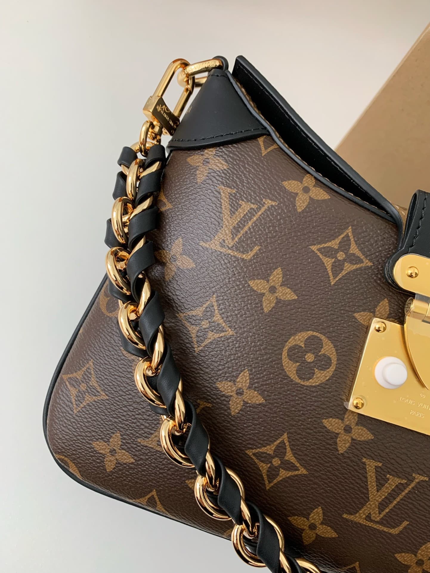 L X V TWINNY 29*19*9cm
