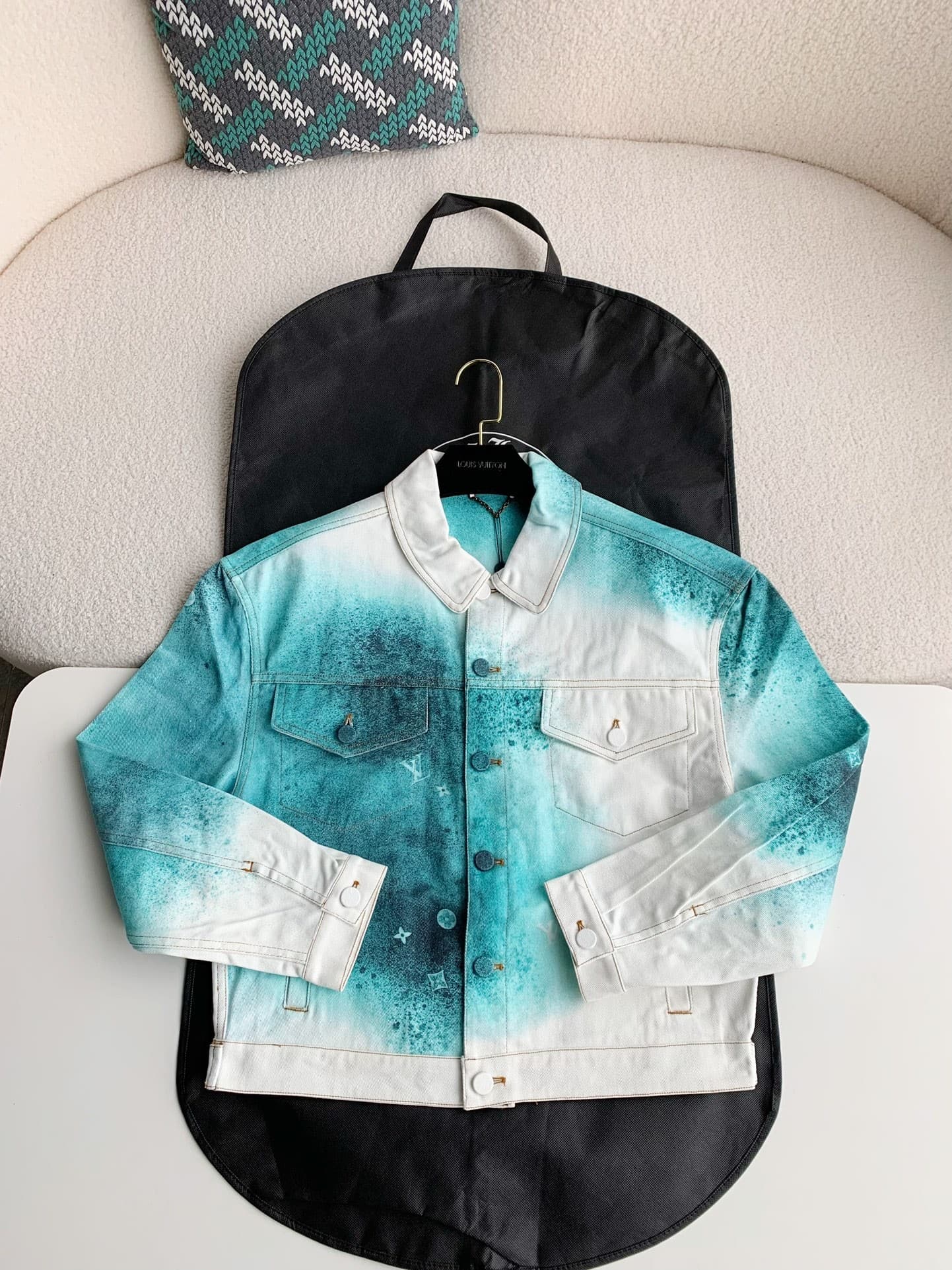L X V Jackets