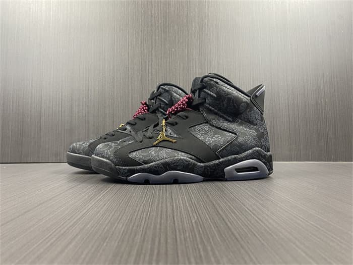 JRD6 SD Triple Black DB9818-001