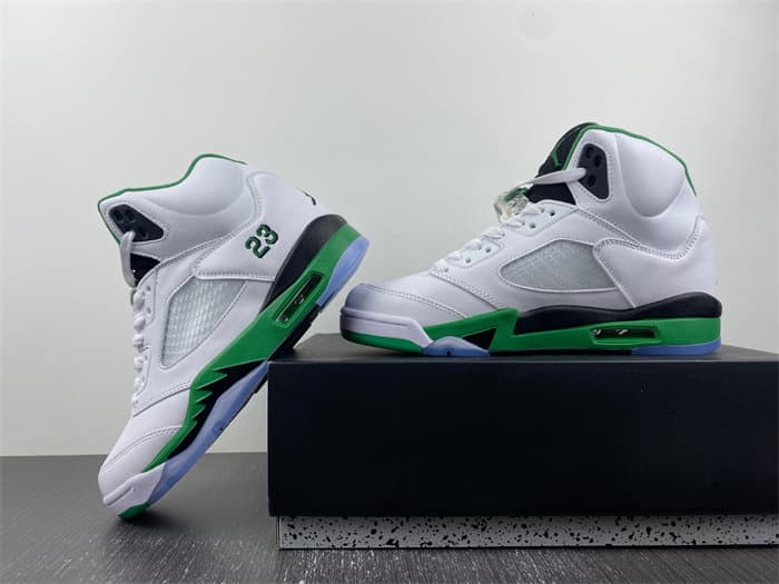Air JRD 5 WMNS “Lucky Green” DD9336-103