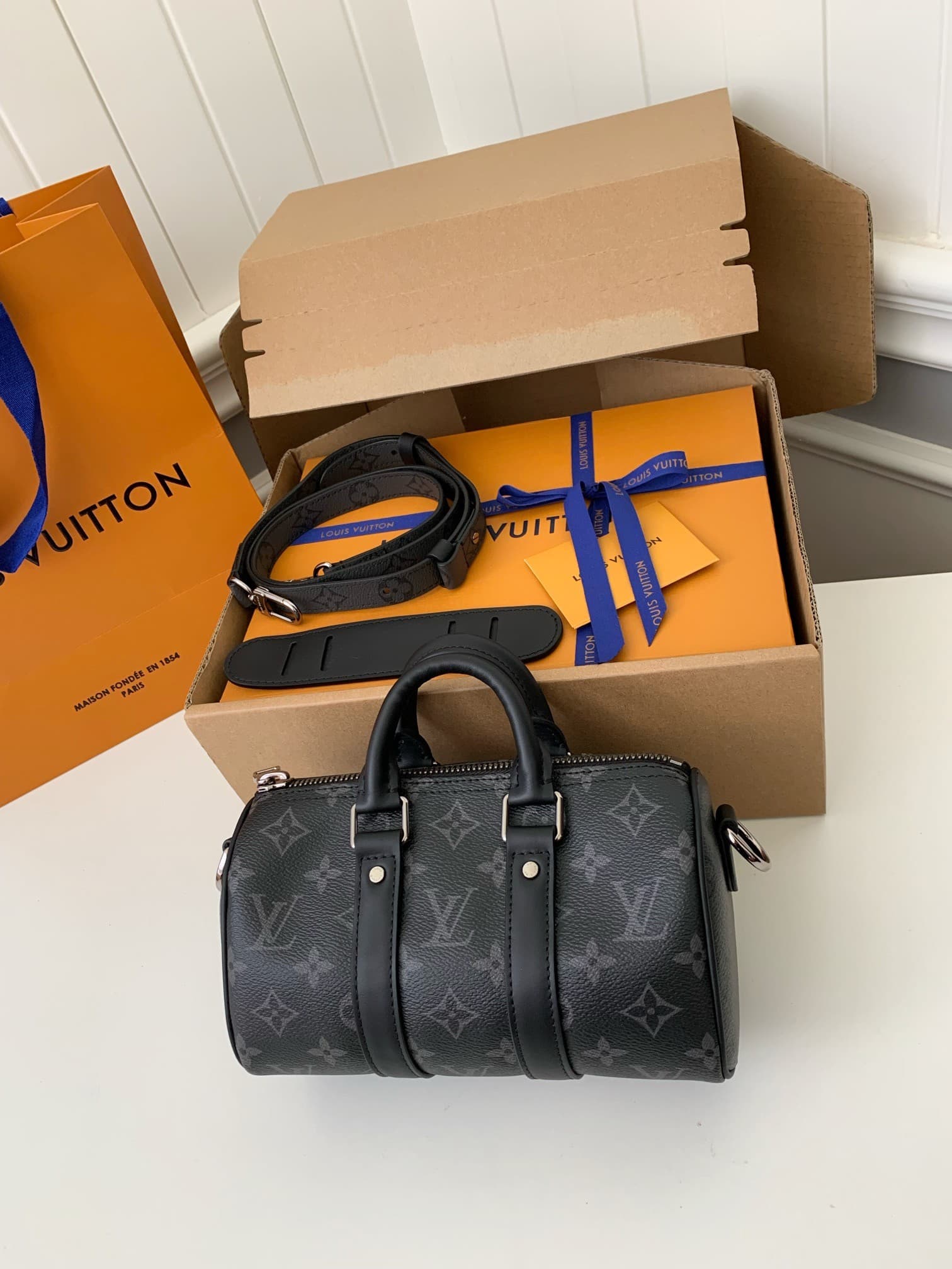 L X V City Keepall xs 21*12*9cm