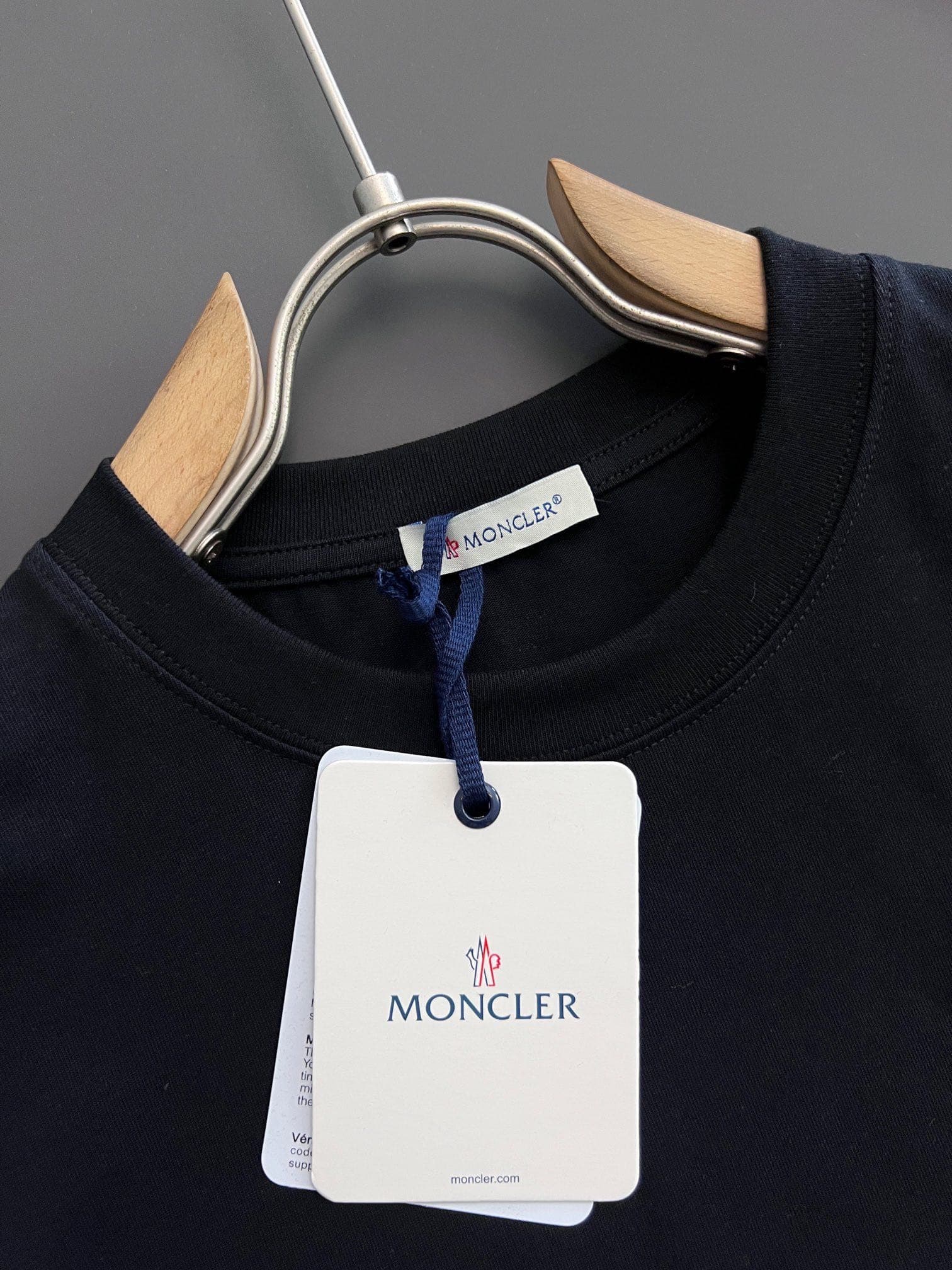 MONC 24 styles of heavy embroidery T-shirt