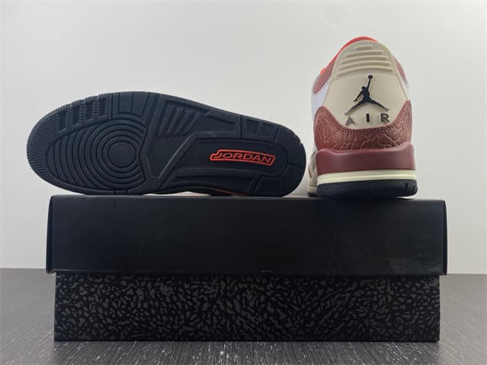 JRD 3 Retro SE Dunk on Mars DV7082-108