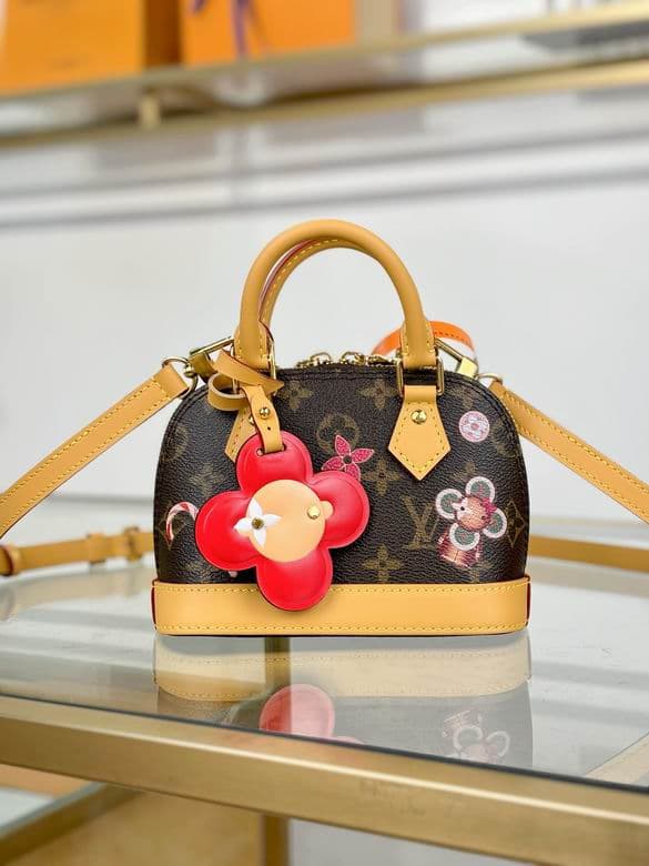 L X V Bag