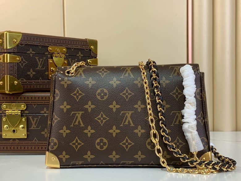 L X V TRUNKIE M14526/M27266(Multiple sizes)