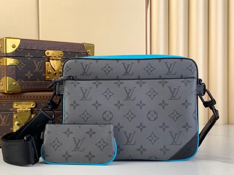 L X V Messenger Bags Size:29x38x20cm