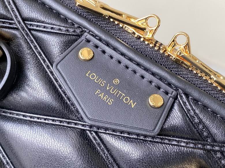 L X V Handbag 32x25x16cm