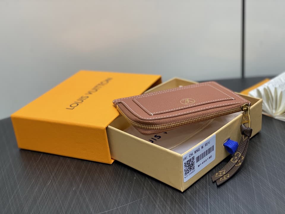 L X V CARD HOLDER