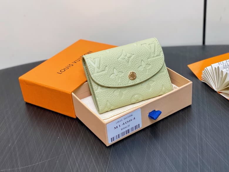 L X V CARD HOLDER/Wallets(Multiple sizes/colors)
