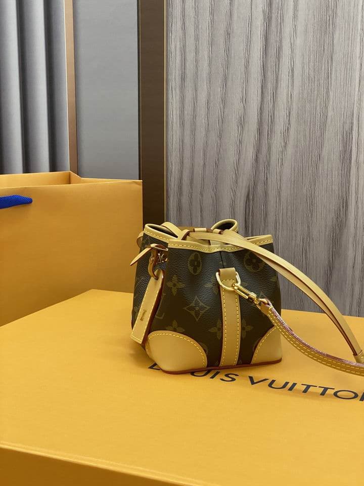 L X V Bucket Bags
