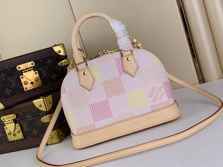 L X V Bag 23.5x17.5x11.5cm