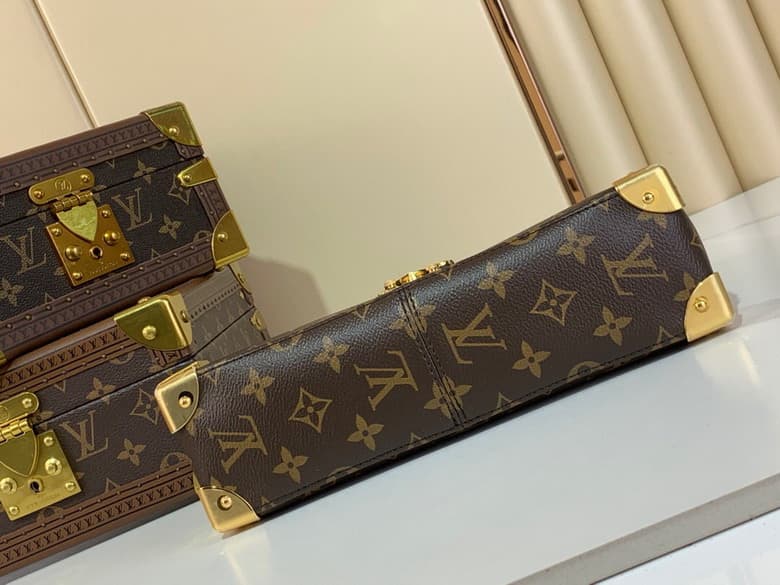 L X V TRUNKIE M14526/M27266(Multiple sizes)