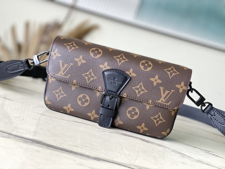 L X V Messenger Bags Size:22x12x6cm