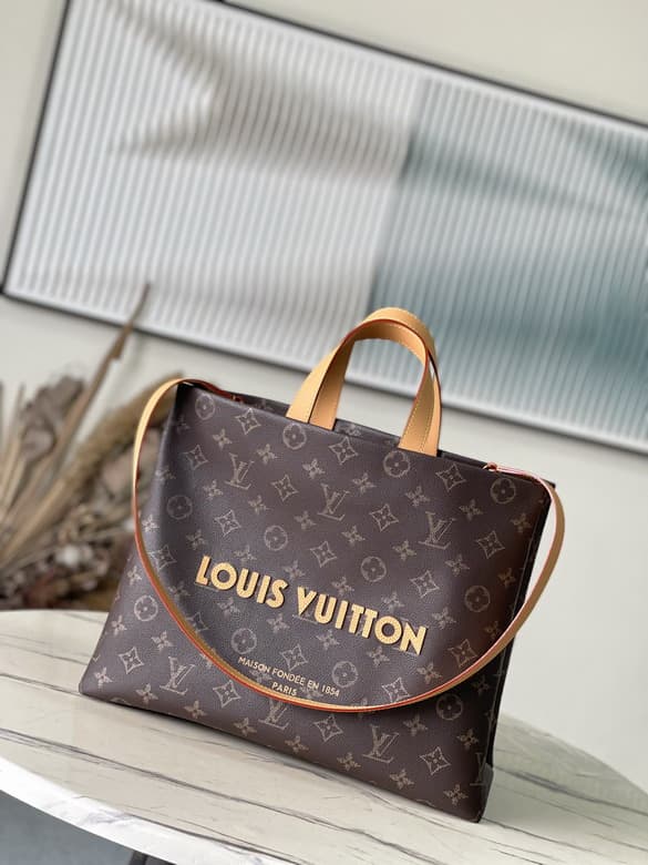 L X V SHOPPER TOTE 40x32x16cm