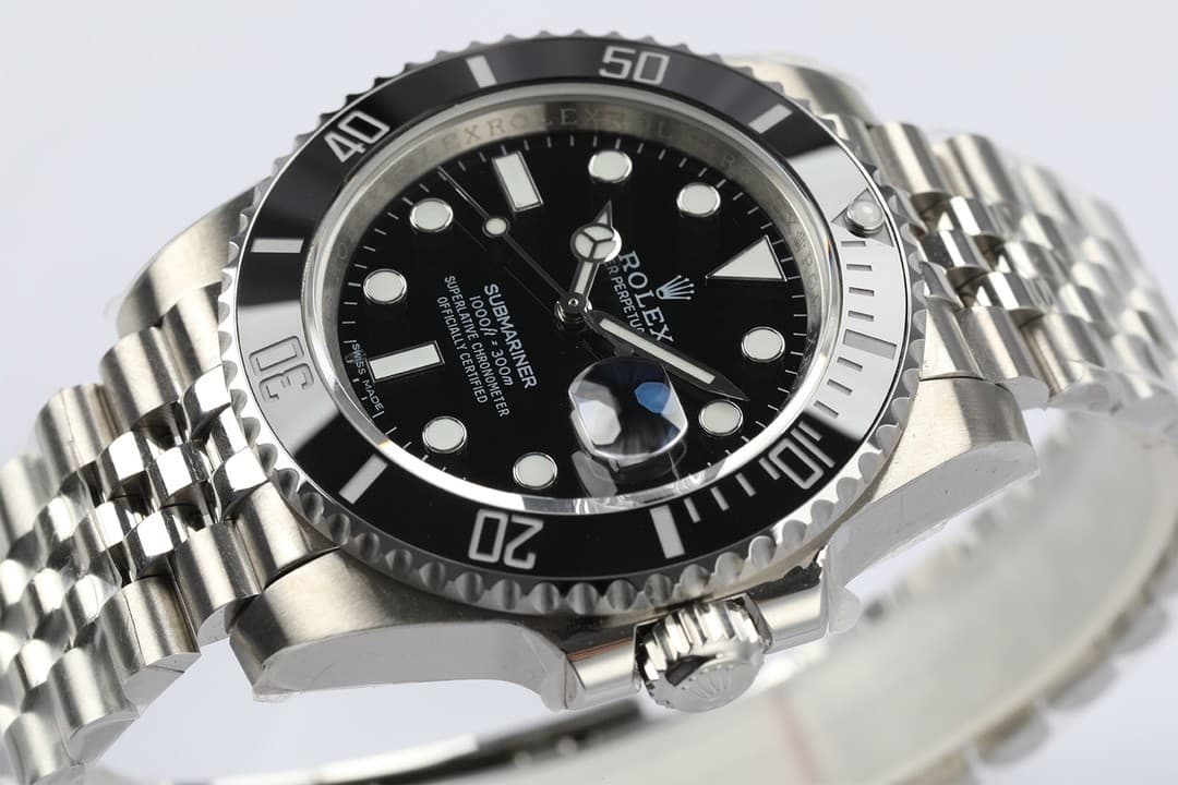 RLX Submariner Series 40 Men's Watch