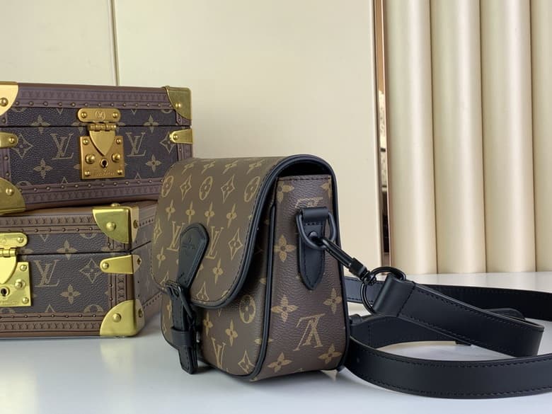 L X V Messenger Bags