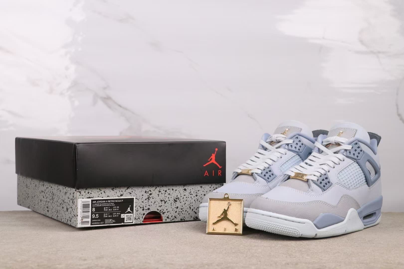 JRD 4 WMNS AIR 4 RETRO HV9204-407