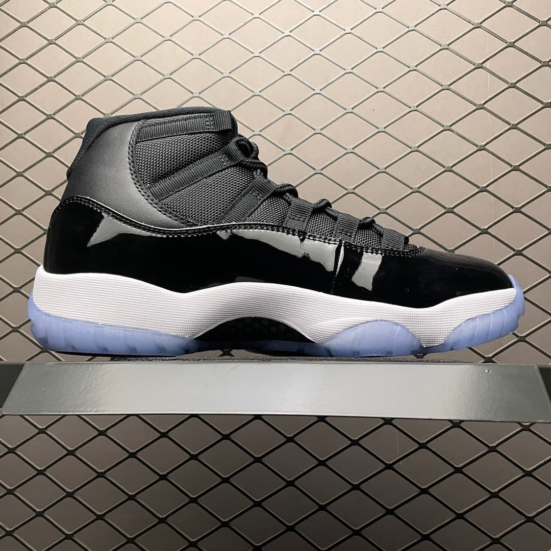 JRD 11 Retro Space Jam 378037-003