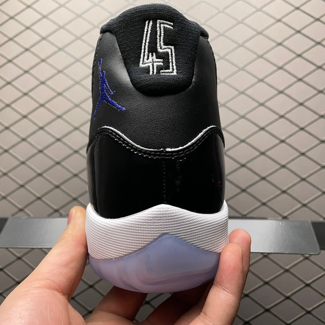 JRD 11 Retro Space Jam 378037-003